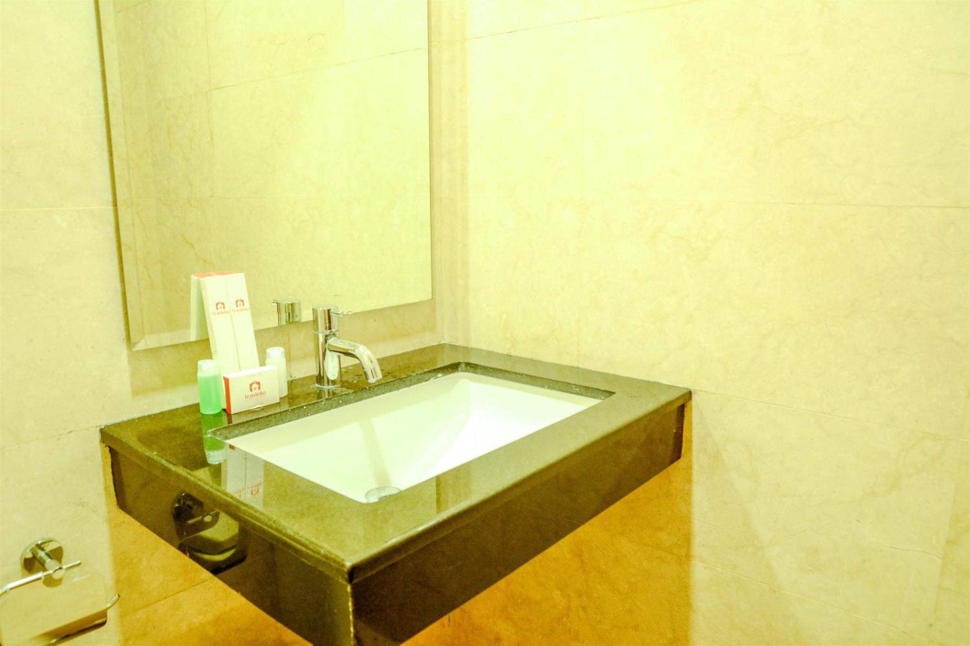 Spacious And Modern 2Br L'Avenue Apartment By Travelio Jakarta Bagian luar foto